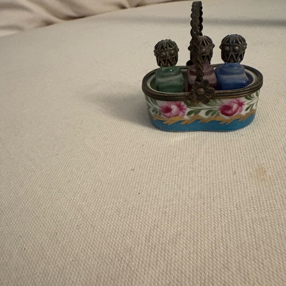 Vintage Limoges Miniature Floral Perfume Bottle Set - Picture 10 of 10